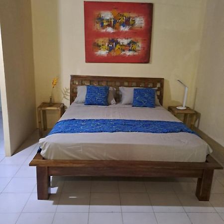 Shalana Homestay- Formerly Teka Teki House Семиняк Екстериор снимка