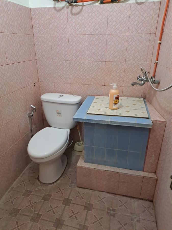 Shalana Homestay- Formerly Teka Teki House Семиняк Екстериор снимка