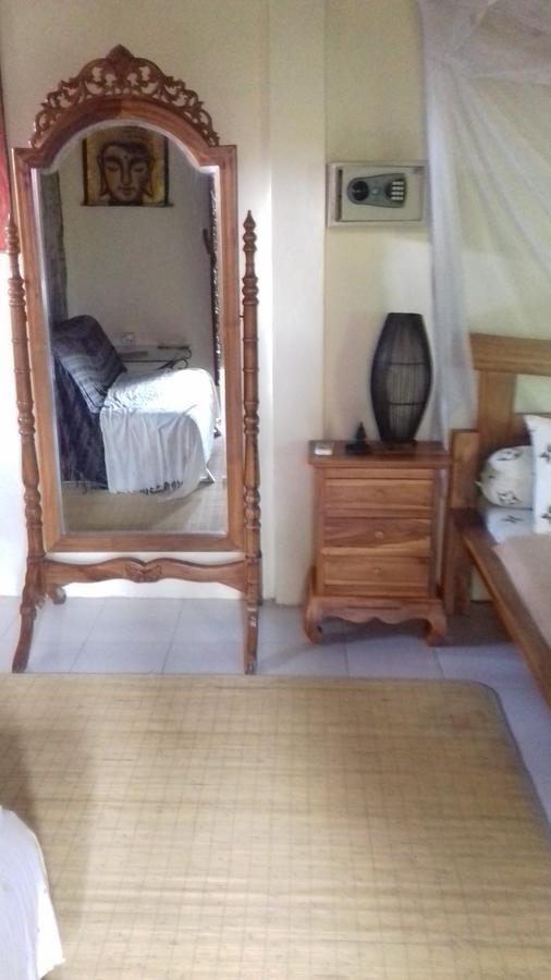 Shalana Homestay- Formerly Teka Teki House Семиняк Екстериор снимка