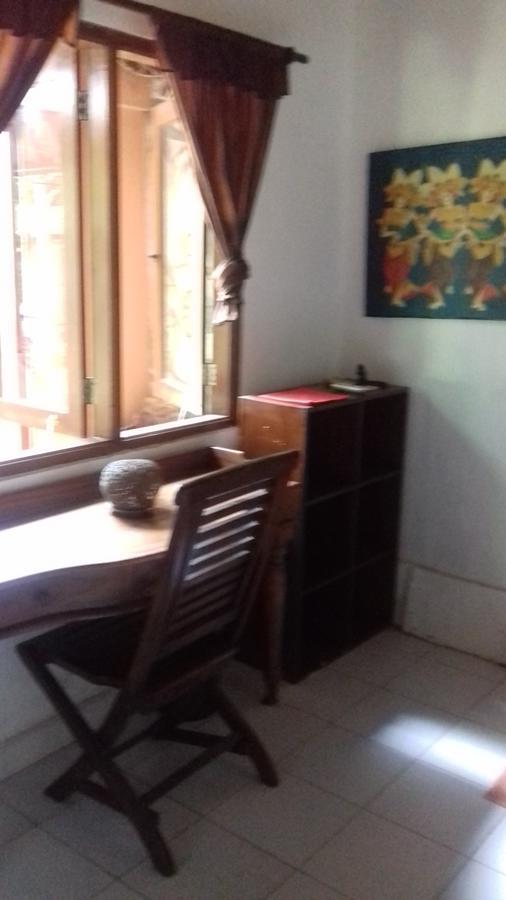 Shalana Homestay- Formerly Teka Teki House Семиняк Екстериор снимка